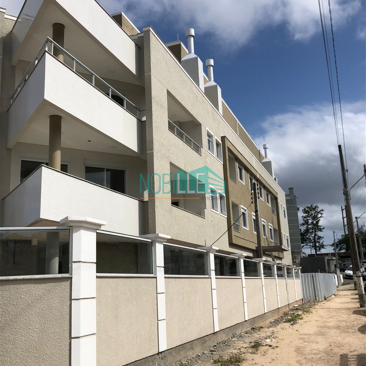 APARTAMENTO EM CONSTRUÇÃO DE 03 DORMITÓRIOS SENDO 01 SUÍTE NA PRAIA DOS INGLESES