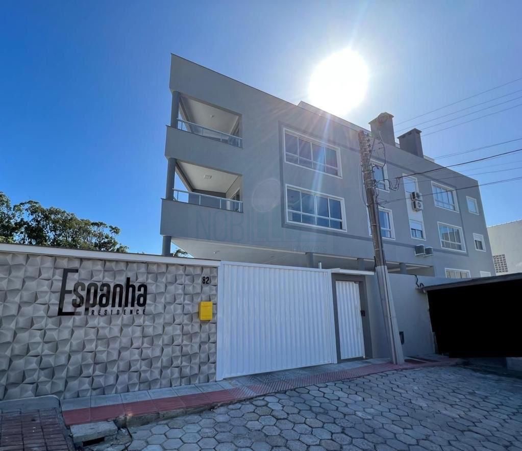 Apartamento à venda, tipo Garden, mobiliado com 1 dormitório a 200m do mar na Praia dos Ingleses - Florianópolis/SC.