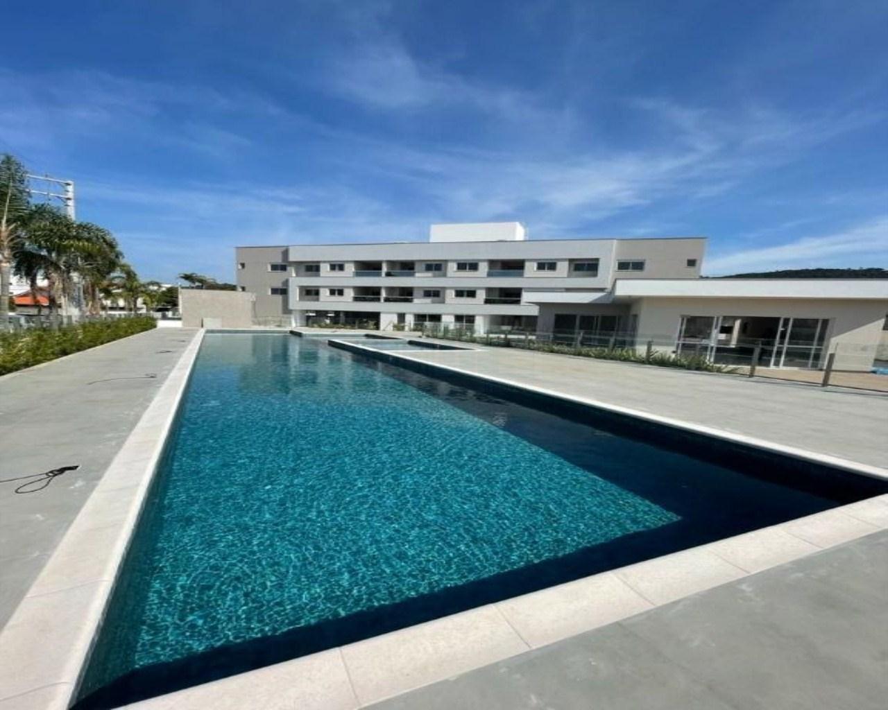 NOBILLE IMÓVEIS vende: Apartamento com 02 dormitórios, sendo 1 suíte, 79,64m², à aproximadamente 180 metros da praia dos Ingleses por R$ 650.000,00