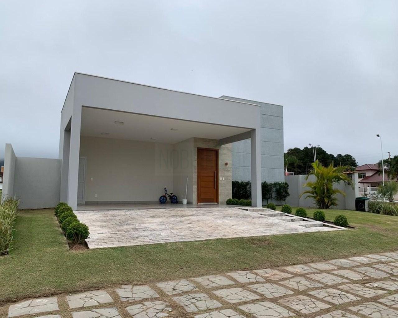 CASA 3 DORMITÓRIOS EM CONDOMÍNIO FECHADO FLORIANÓPOLIS/SC