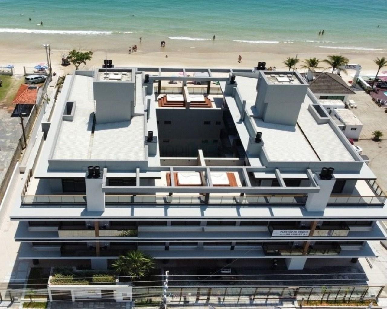 Cobertura pé na areia praia dos ingleses