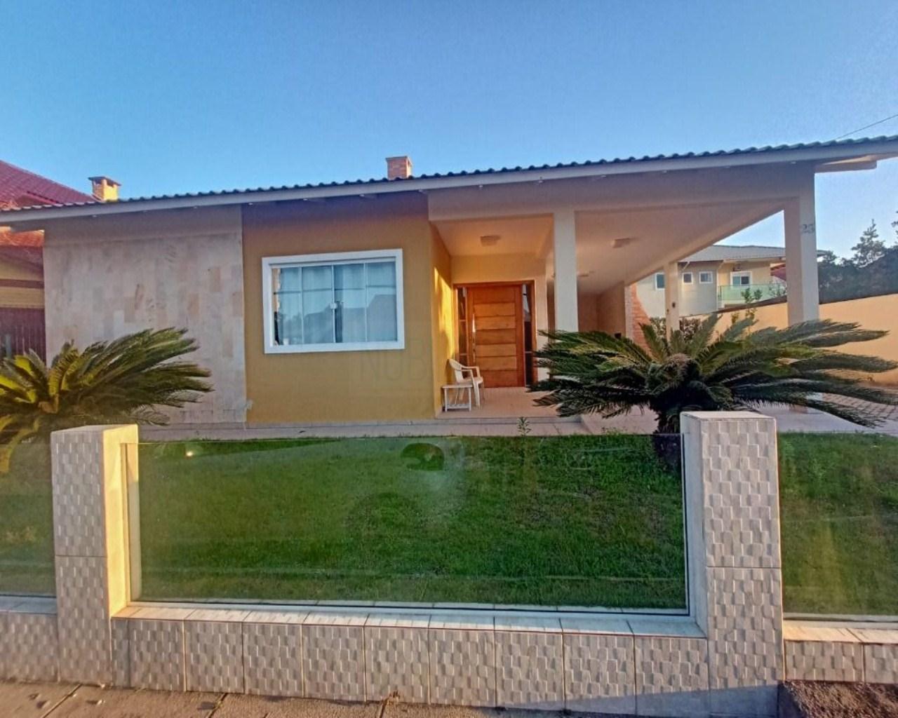 CASA EM CONDOMÍNIO NA PRAIA DOS INGLESES