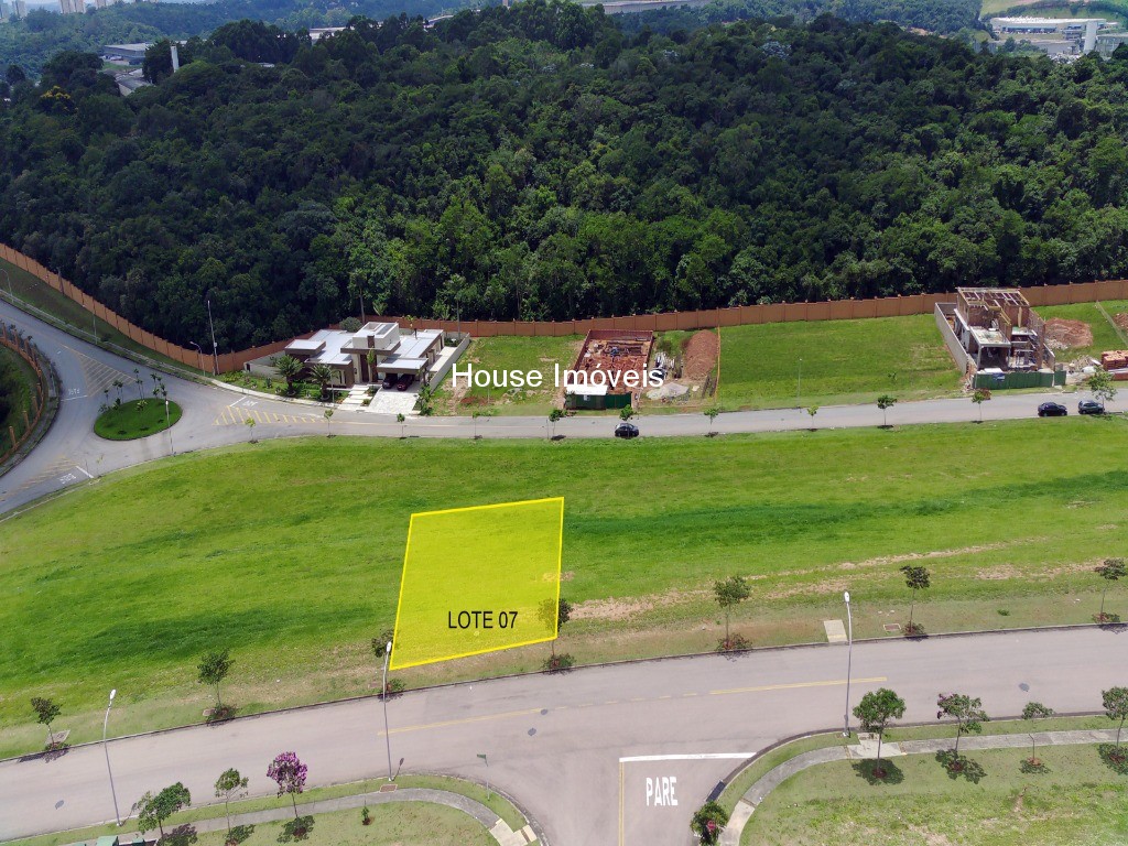 Terreno em condomínio de alto padrão em Alphaville Jundiaí-SP! 586,03 m² de área para você construir o seu sonho!