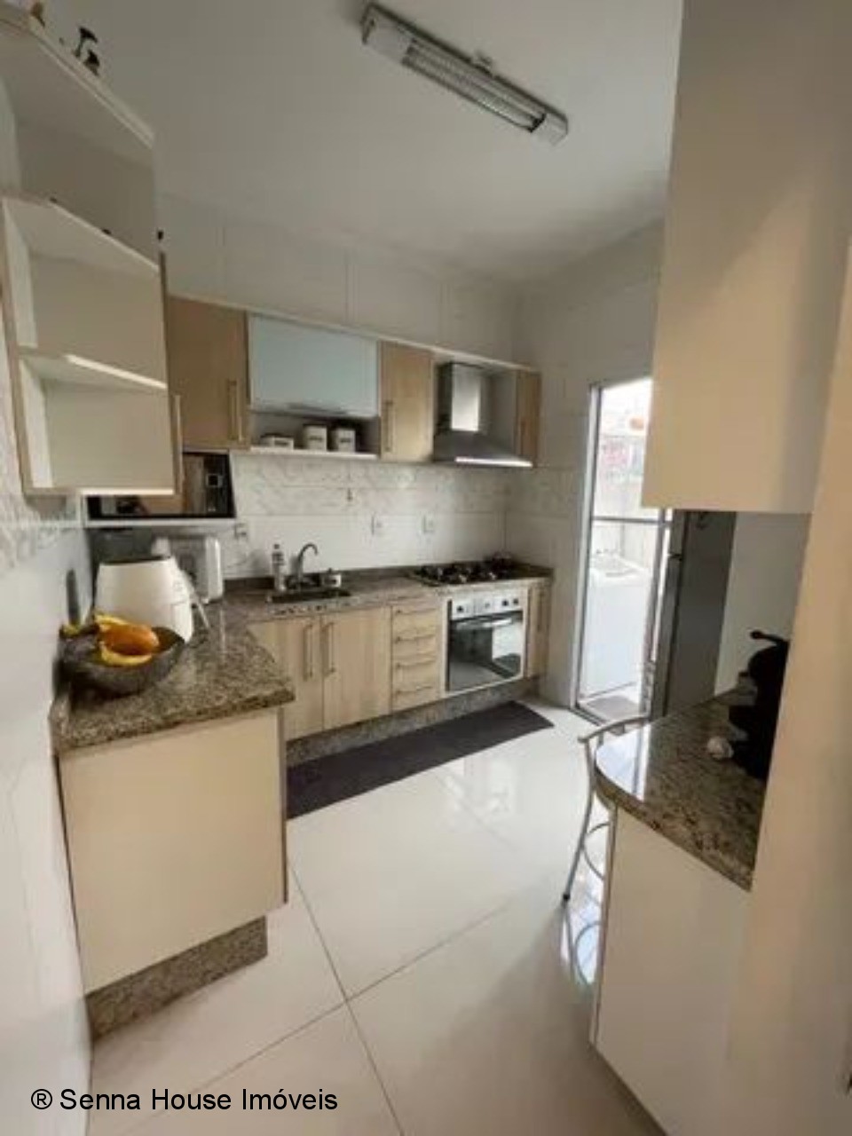 Casa em Condomínio à Venda em Jundiaí-SP, Jardim Shangai: 3 Quartos, 1 Suíte, 3 Salas, 3 Banheiros, 2 Vagas de Garagem, 85m²