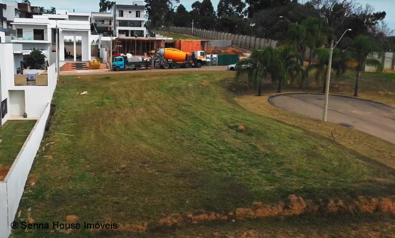 Terreno de 949 m² em condomínio de alto padrão no Medeiros, Jundiaí-SP: sua oportunidade de investimento!
