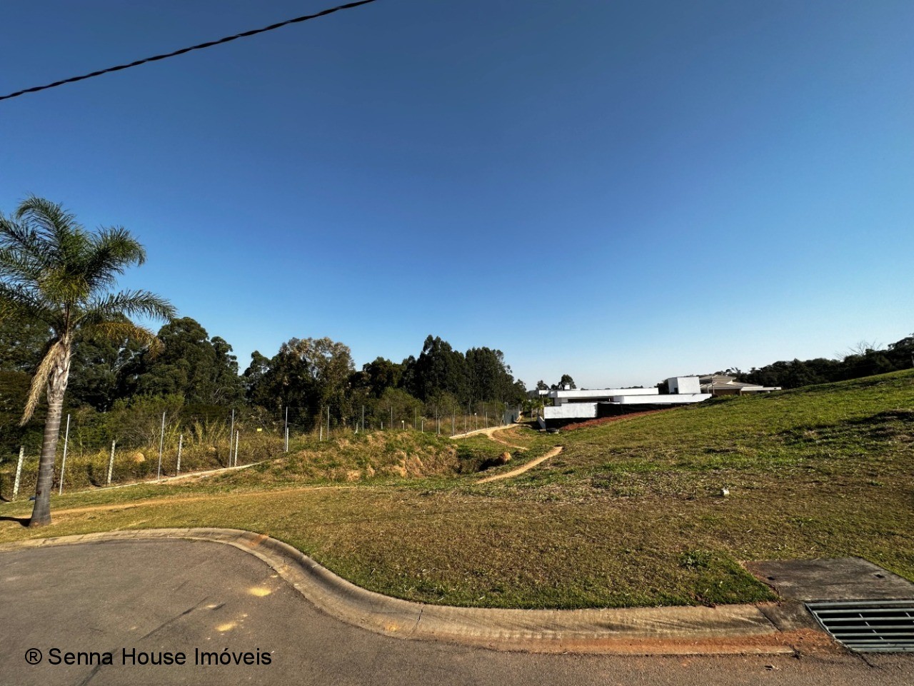 Terreno em Condomínio de Luxo - 1.135,00 m² em Jundiaí-SP, Bairro Medeiros. Venha Investir no seu Futuro!