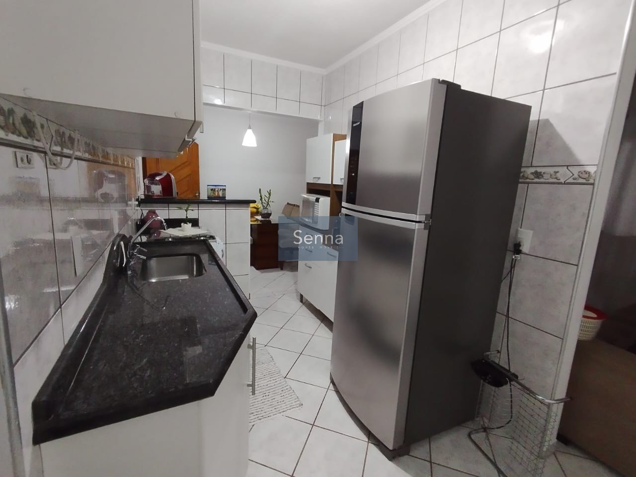 Excelente oportunidade! Casa à venda em Jundiaí-SP, Parque Almerinda Pereira Chaves. 3 quartos, 1 suíte, 3 salas, 2 banheiros, 2 vagas de garagem, 131m².