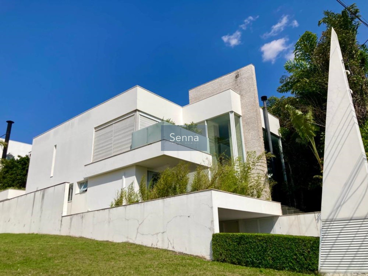 Luxuosa casa em condomínio à venda em Jundiaí-SP, Vila Virgínia: 3 quartos, 3 suítes, 2 salas, 8 banheiros, 3 vagas, 510m².