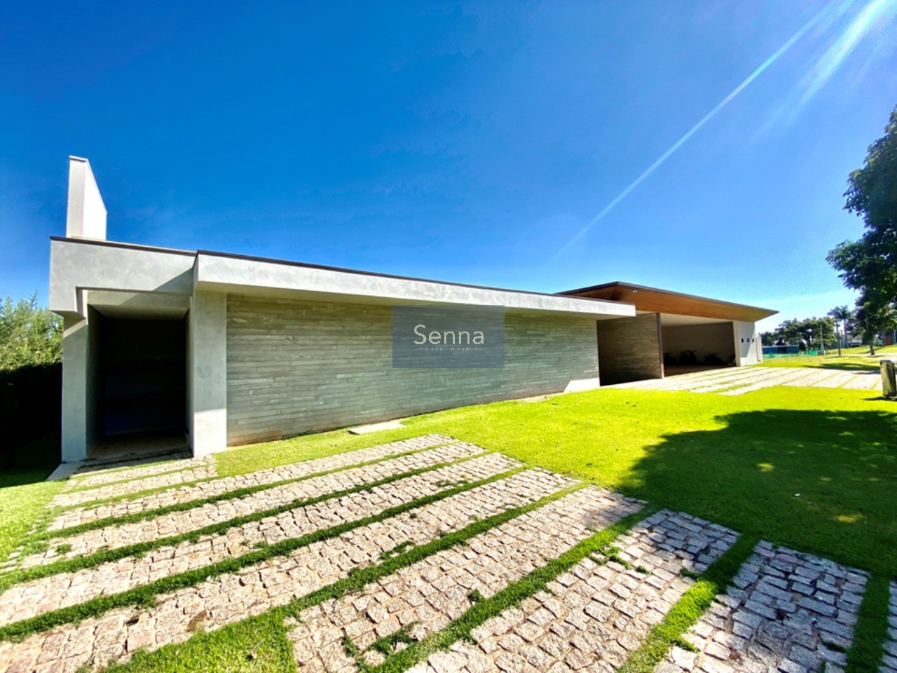Casa de Luxo em Condomínio: 5 Quartos, 5 Suítes, 3 Salas - Jacaré/Cabreúva-SP - 960m² - Venda ou Locação