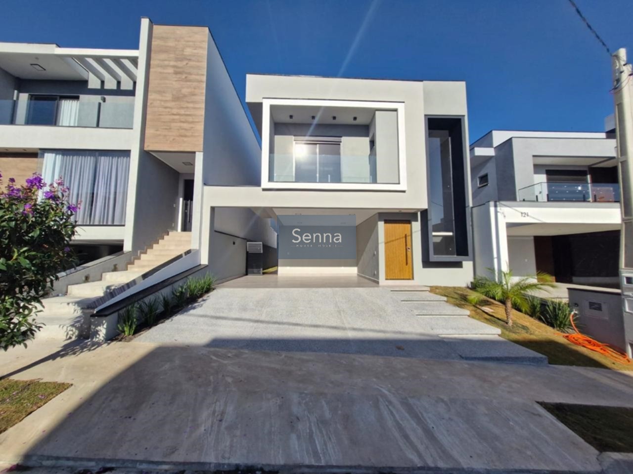Imperdível oportunidade: Casa à venda em Jundiaí-SP, Recanto Quarto Centenário, 3 quartos, 3 suítes, 2 salas, 4 banheiros, 4 vagas, 241 m².
