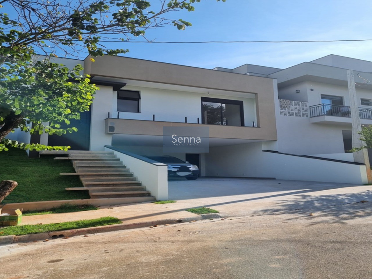 Casa de luxo em condomínio: 3 quartos, 3 suítes, 2 salas e 4 vagas na Chácara Morada Mediterrânea, Jundiaí-SP.