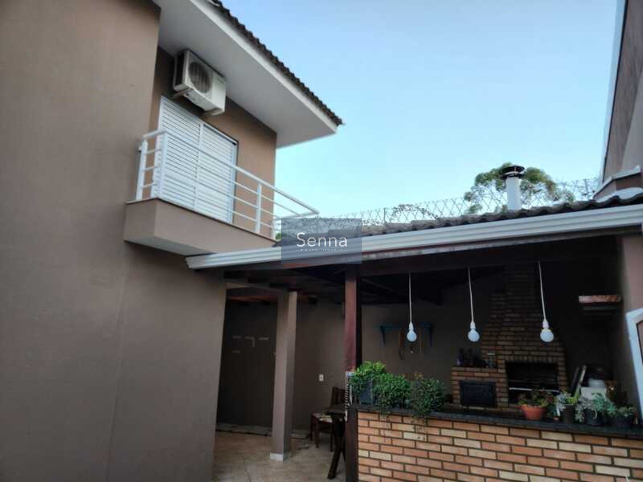 Casa de luxo em condomínio à venda em Jundiaí-SP, Chácara Morada Mediterrânea: 4 quartos, 1 suíte, 3 salas, 3 banheiros, 4 vagas, 220m².