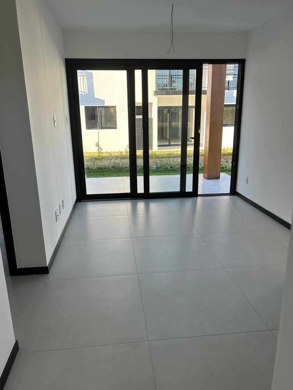 Apartamento 2/4 Novo Frente Lago