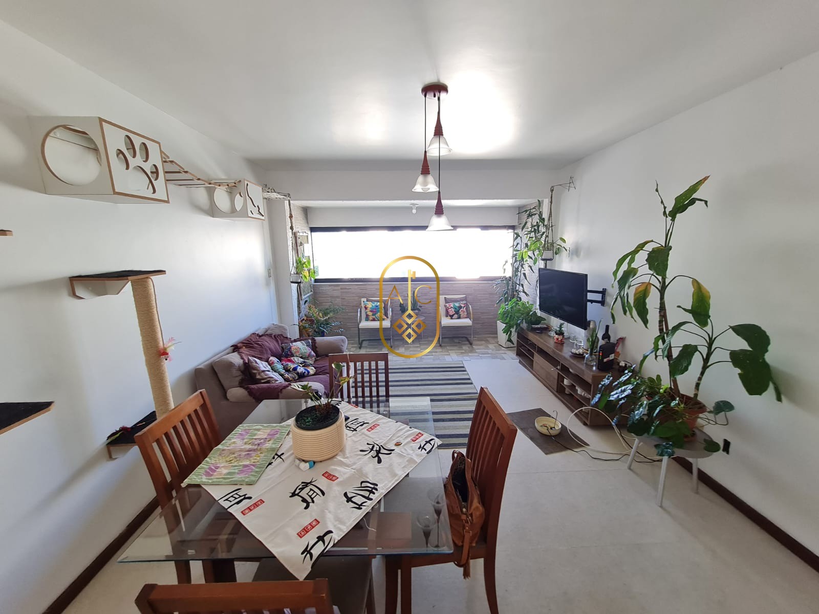 Apartamento nascente, 2 quartos sendo 1 suíte, 1 vaga, Pituba