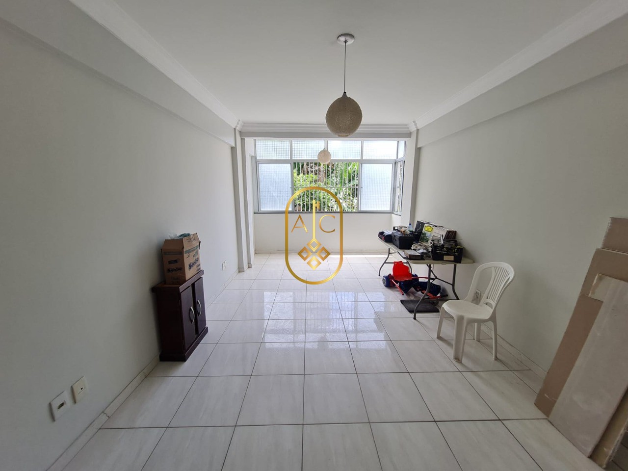 Apartamento 2 quartos com dependência completa, 1 vaga, Acupe
