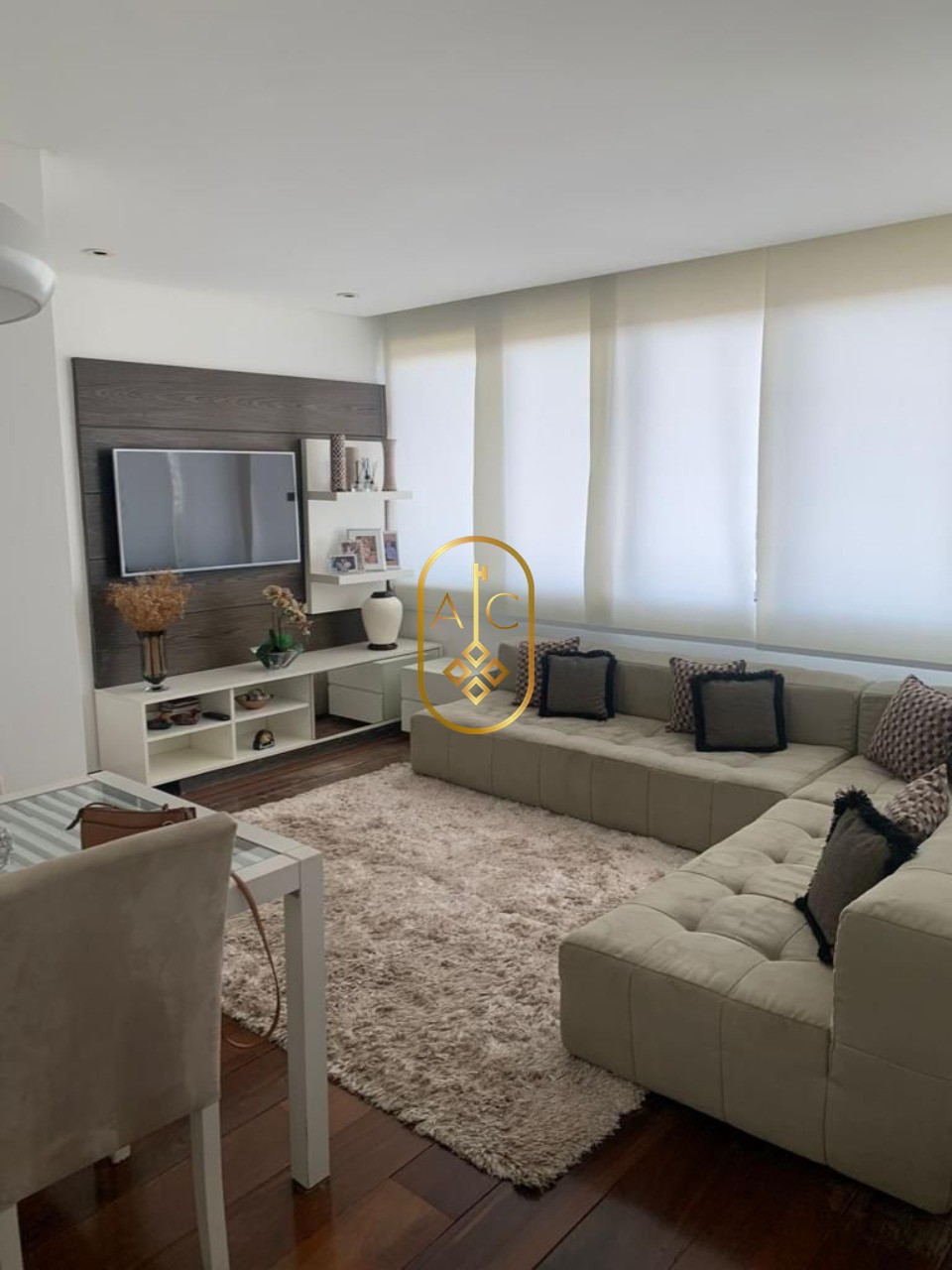 Apartamento nascente, 2 quartos sendo 1 suíte, 1 vaga, Pituba