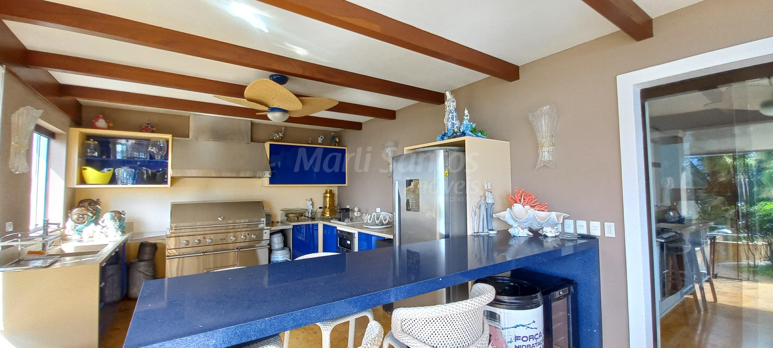 Belissima mansão luxuosa em ilhabela altíssimo padrão com vista panorãmica para o mar 180 graus.