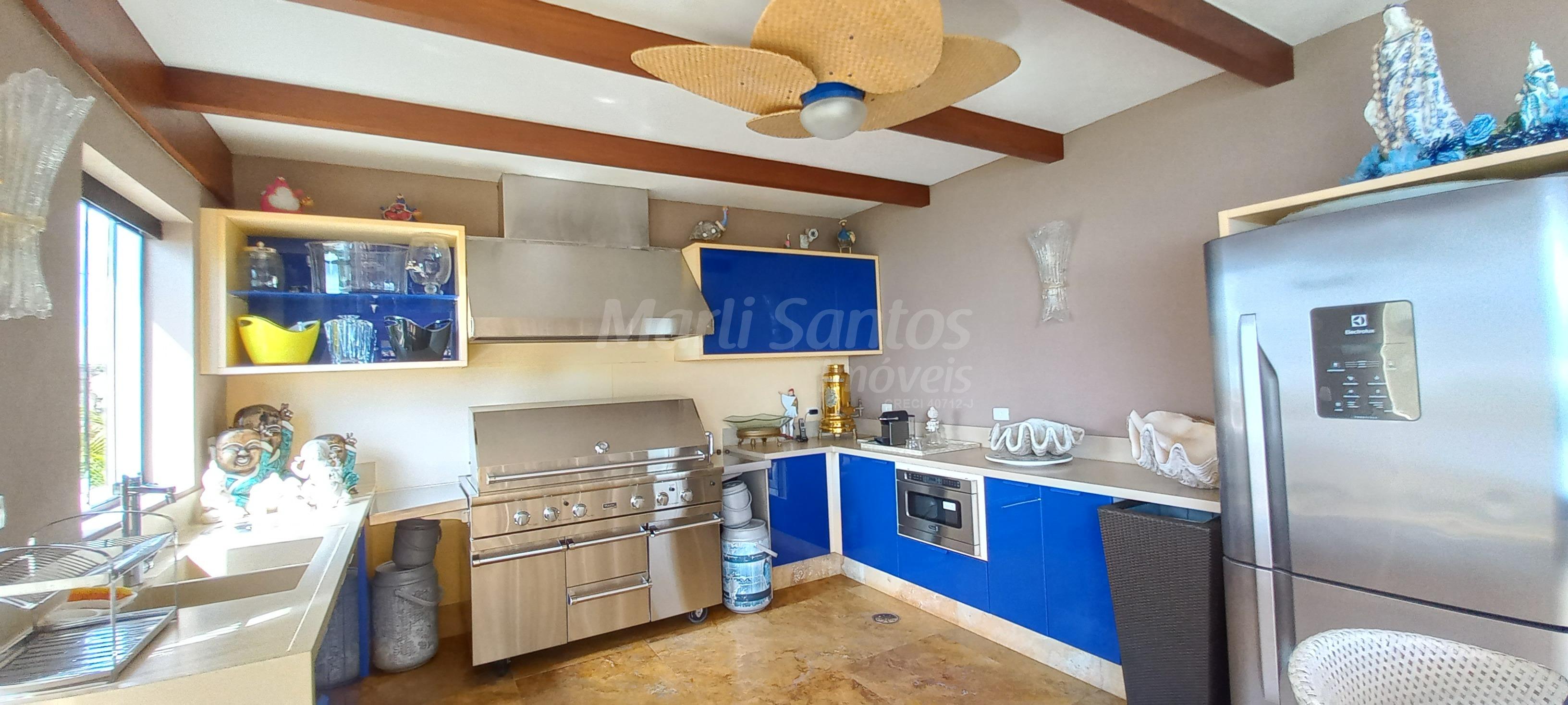 Belissima mansão luxuosa em ilhabela altíssimo padrão com vista panorãmica para o mar 180 graus.