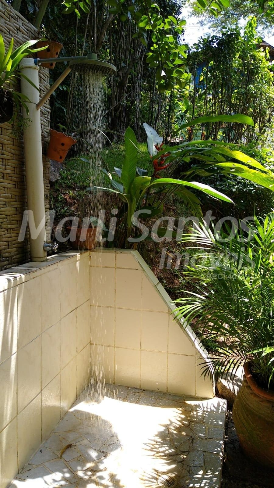 Suíte com cozinha para locação anual no julião - ilhabela - sp