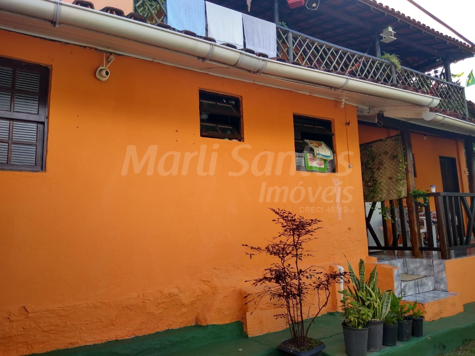 Casa (sobrado) à venda com 2 chalés na barra velha em ilhabe