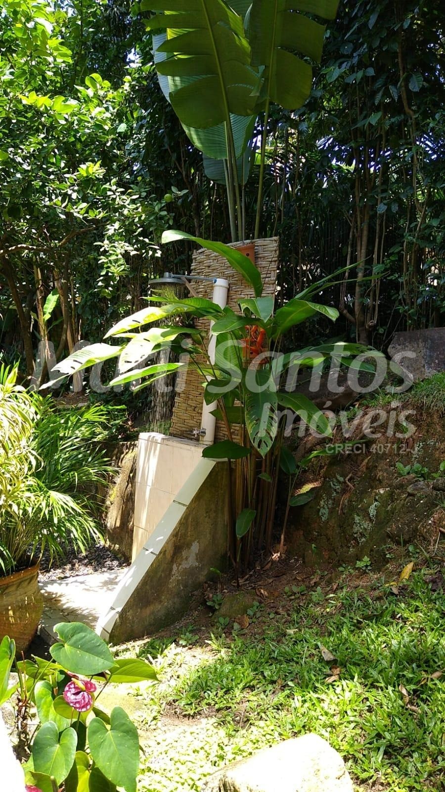 Suíte com cozinha para locação anual no julião - ilhabela - sp