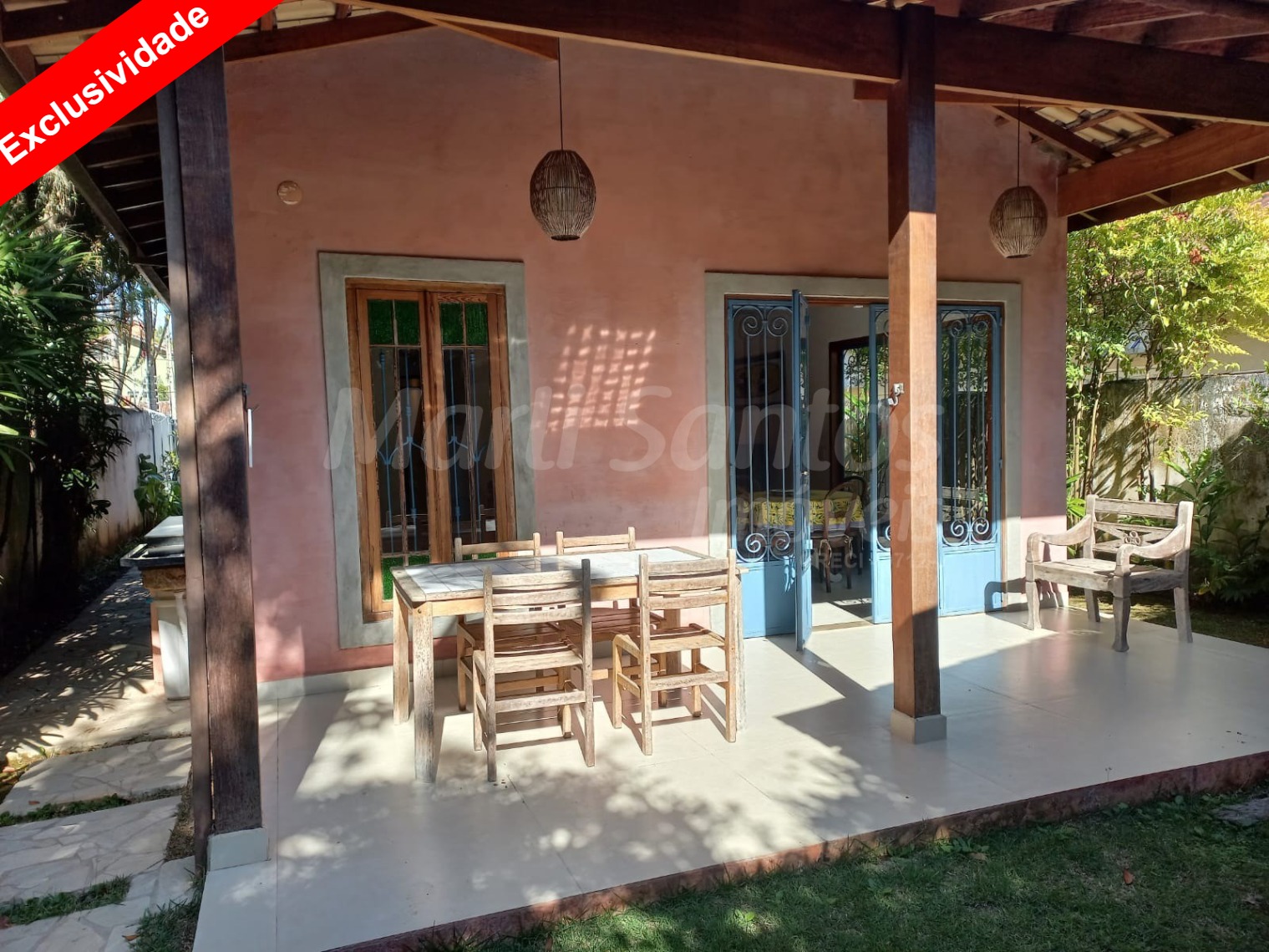 CASA TÉRREA COM MATRICULA À VENDA COM EXCLUSIVIDADE EM LOCALIZAÇÃO PRIVILEGIADA NO SACO DA CAPELA EM ILHABELA-SP.