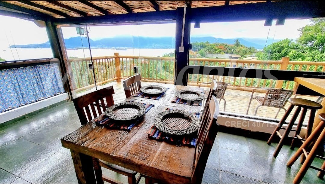 Excelente oportunidade para locação, imóvel com linda vista para o mar no perequê em ilhabela