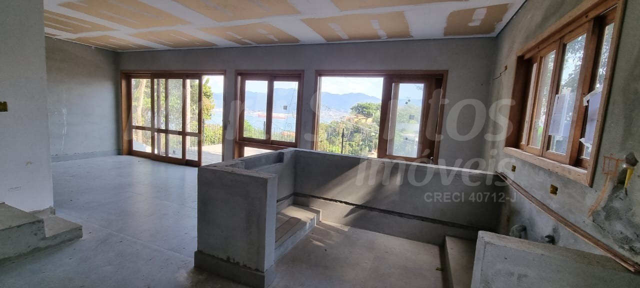 Lindo sobrado com vista para o mar e piscina no perequê em i