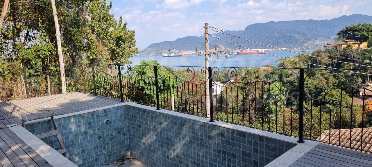 Lindo sobrado com vista para o mar e piscina no perequê em i