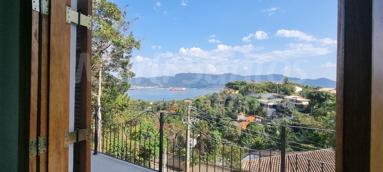 Lindo sobrado com vista para o mar e piscina no perequê em ilhabela-sp.