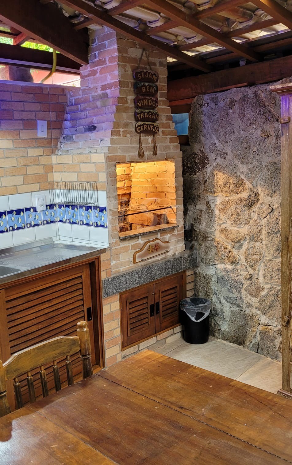 Casa à venda em residencial tranquilo; chalé com entrada ind - foto 9