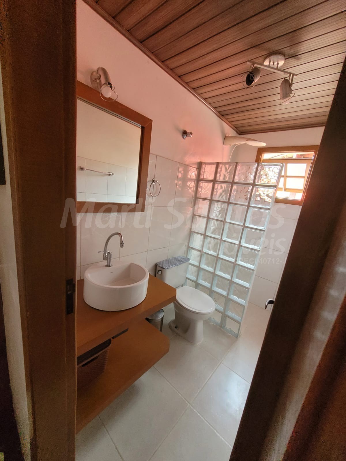 Casa à venda em residencial tranquilo; chalé com entrada ind - foto 14