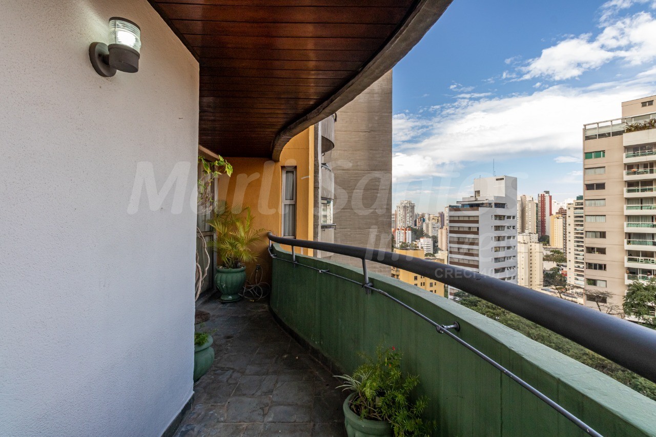 Apartamento com 4 suítes à venda em Morumbi - SP