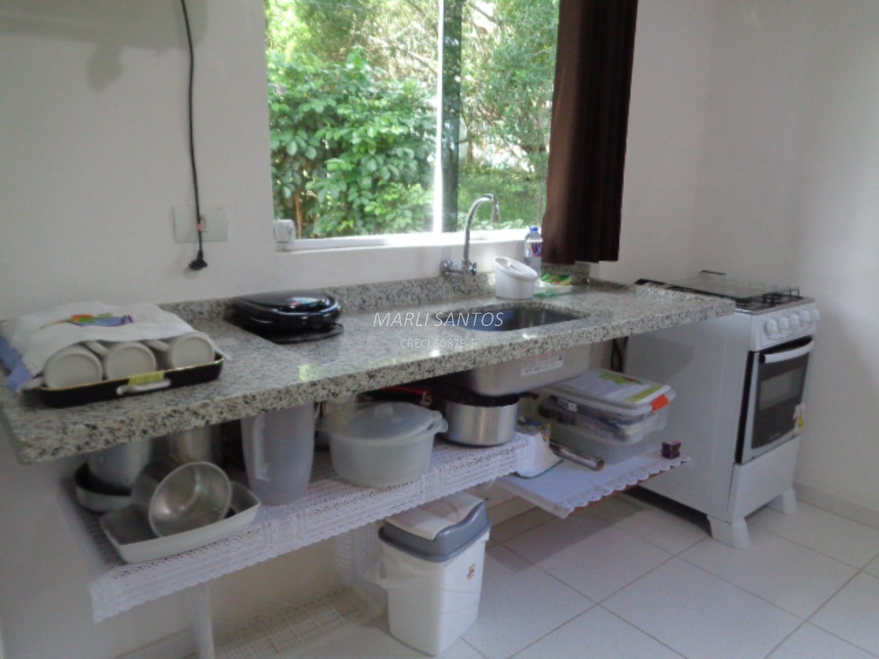 Suíte com cozinha para locação anual no julião - ilhabela - 