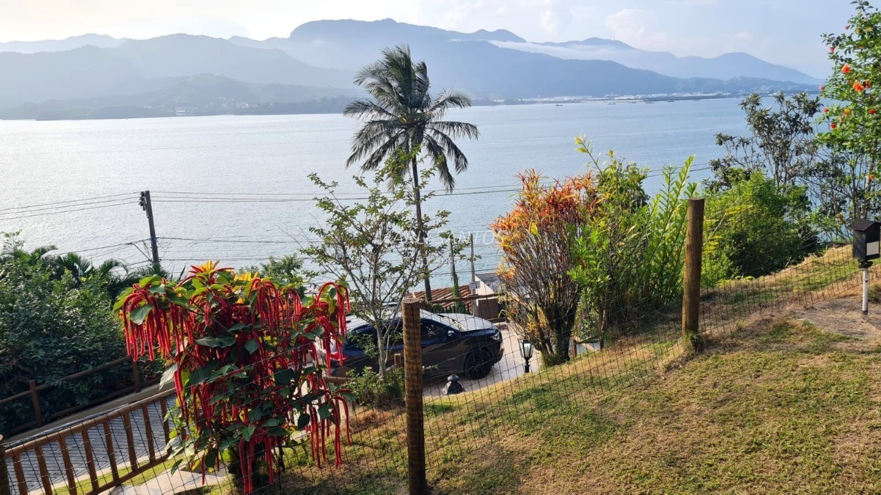 Casa à venda - com vista-piuva