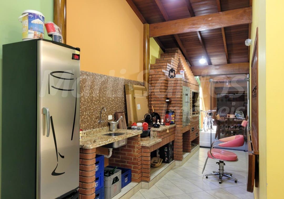 Casa à venda na barra velha em excelente localização