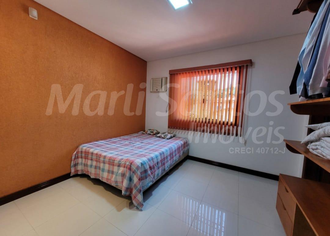 Casa à venda na barra velha em excelente localização