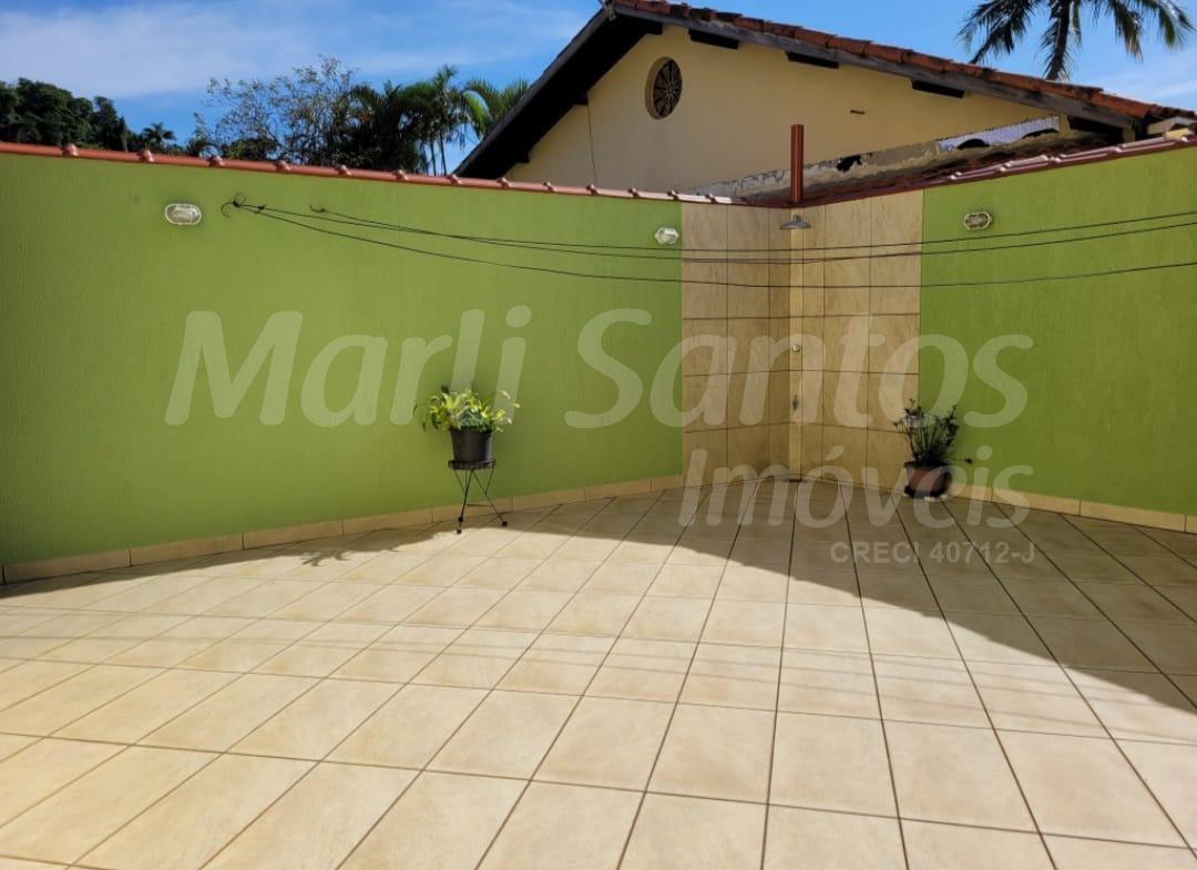 Casa à venda na barra velha em excelente localização