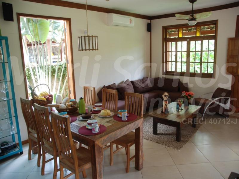 Casa/sobrado à venda, condomínio; 4 dormitórios com ar (send