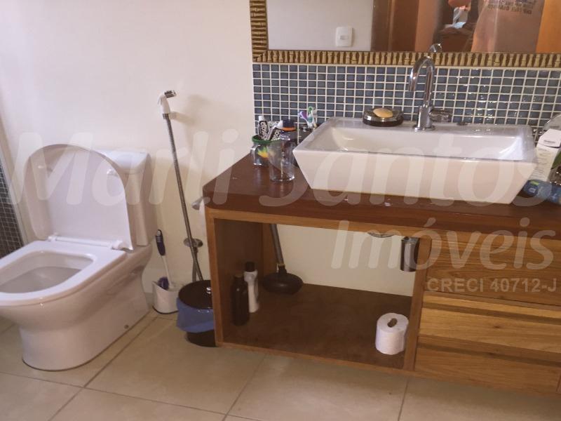 Casa/sobrado à venda, condomínio; 4 dormitórios com ar (send