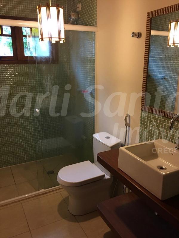 CASA/SOBRADO À VENDA, CONDOMÍNIO; 4 dormitórios com ar (sendo 1 suíte com closet),