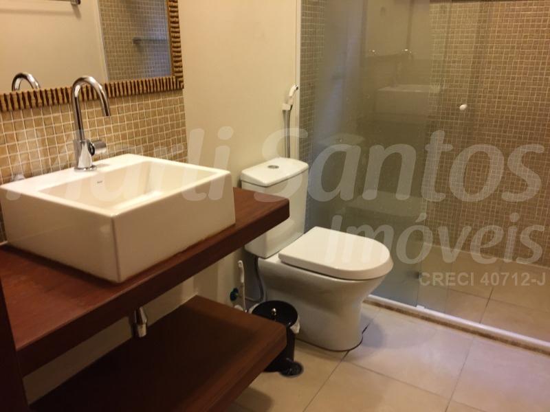 CASA/SOBRADO À VENDA, CONDOMÍNIO; 4 dormitórios com ar (sendo 1 suíte com closet),