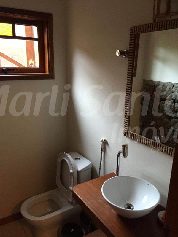 CASA/SOBRADO À VENDA, CONDOMÍNIO; 4 dormitórios com ar (sendo 1 suíte com closet),