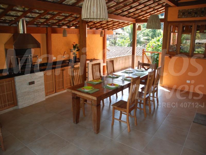 Casa/sobrado à venda, condomínio; 4 dormitórios com ar (send