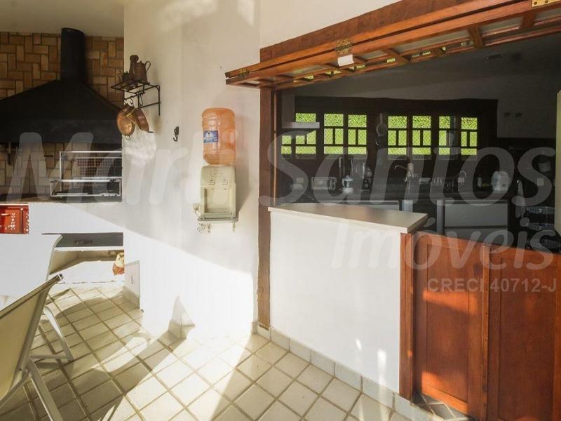 Vende-se casa; 5 dormitórios (5 suítes); piscina; forno de pizza; casa de caseiro ou hóspede; vista para o mar; Engenho D'Água, Ilhabela; matrícula