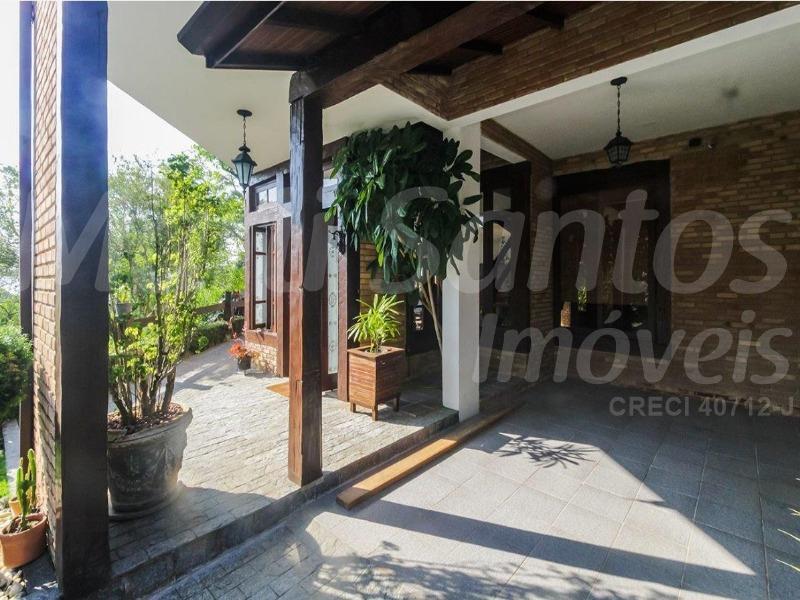 Vende-se casa; 5 dormitórios (5 suítes); piscina; forno de pizza; casa de caseiro ou hóspede; vista para o mar; Engenho D'Água, Ilhabela; matrícula