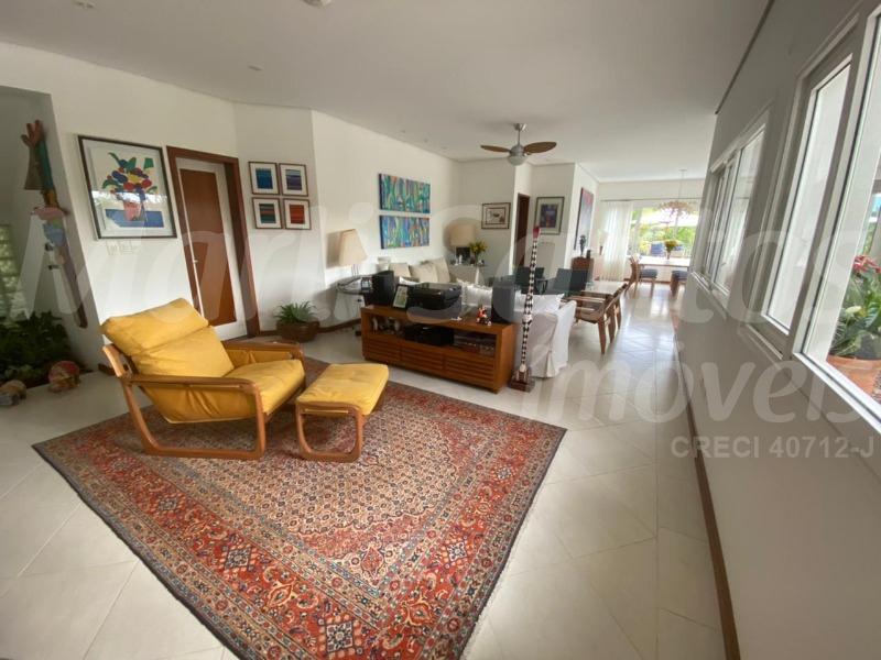 Casa alto padrão à venda com belíssima vista mar!