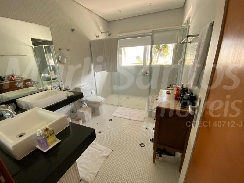 Casa alto padrão à venda com belíssima vista mar!