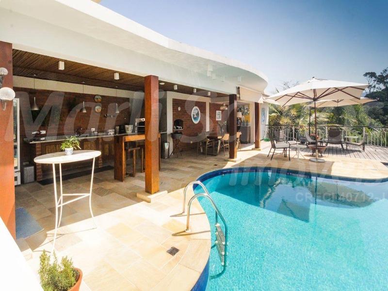 Casa alto padrão à venda com belíssima vista mar!