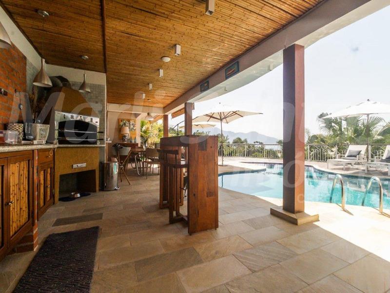 Casa alto padrão à venda com belíssima vista mar!